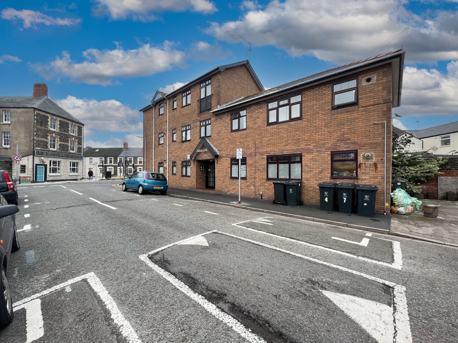 1 bedroom apartment for rent Dalton Court, Cardiff, CF24 4HH UniHomes
