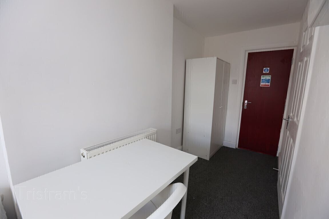 1 bedroom apartment for rent Birkin Avenue, Nottingham, NG7 5AR UniHomes