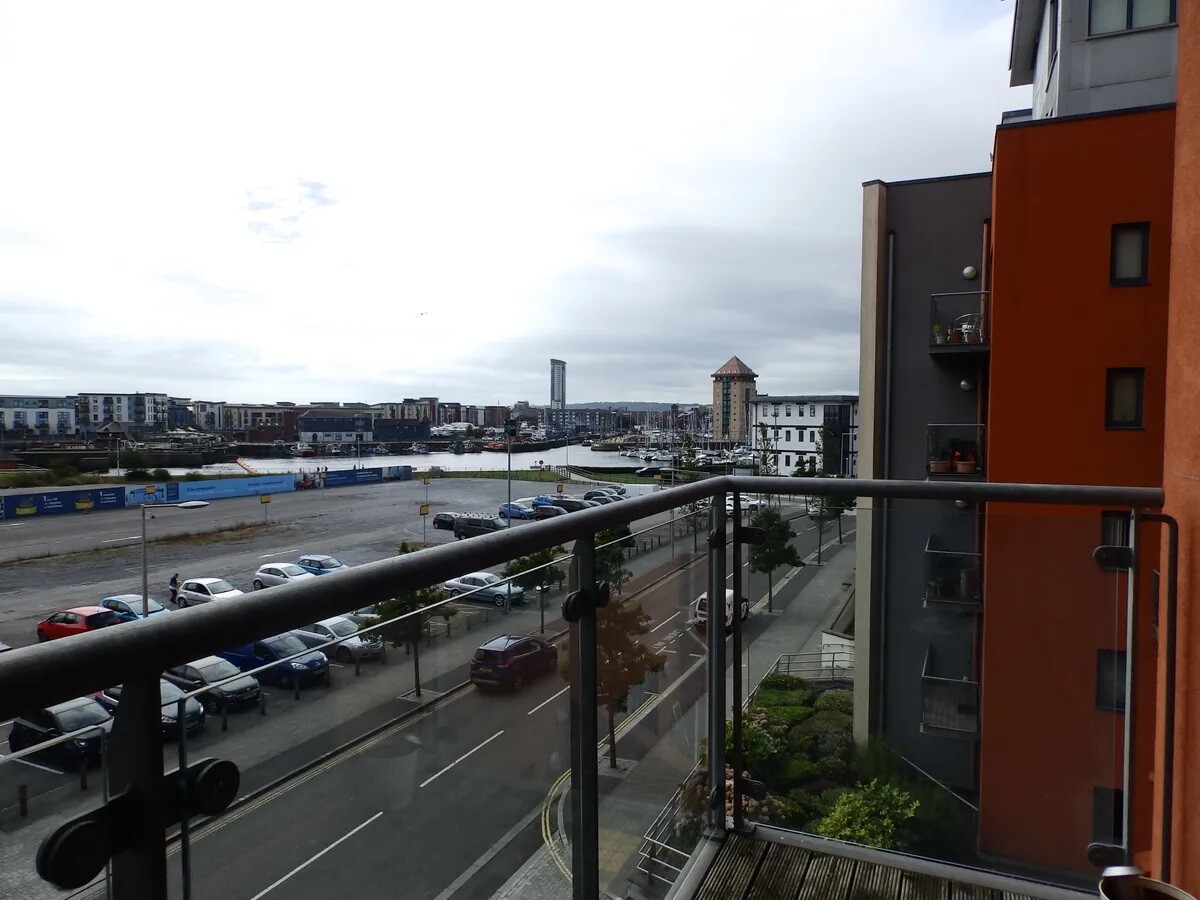 2 bedroom apartment for rent Kings Road, Swansea, SA1 8AJ UniHomes