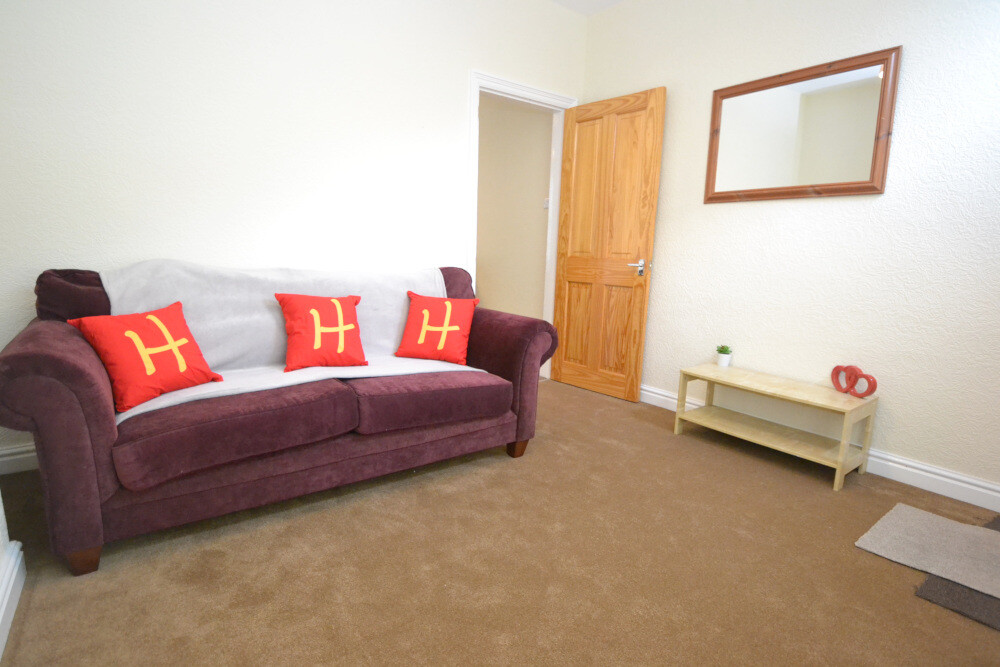 2 bedroom house for rent Brixton Road, Nottingham, NG7 3FG UniHomes