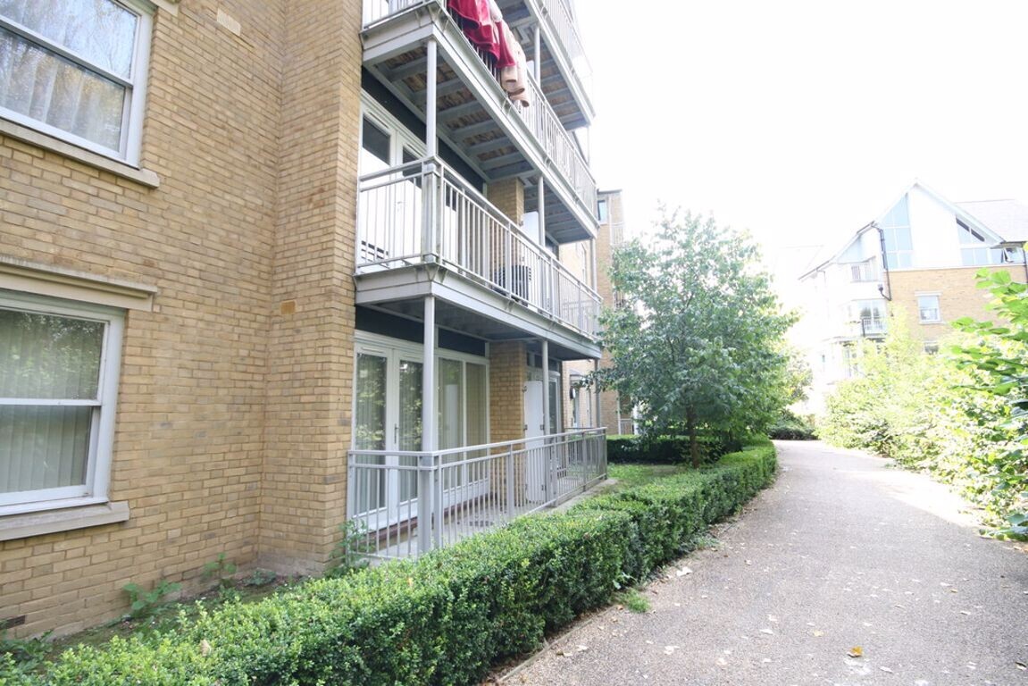 3 bedroom apartment for rent Bingley Court, Canterbury, CT1 2SX UniHomes