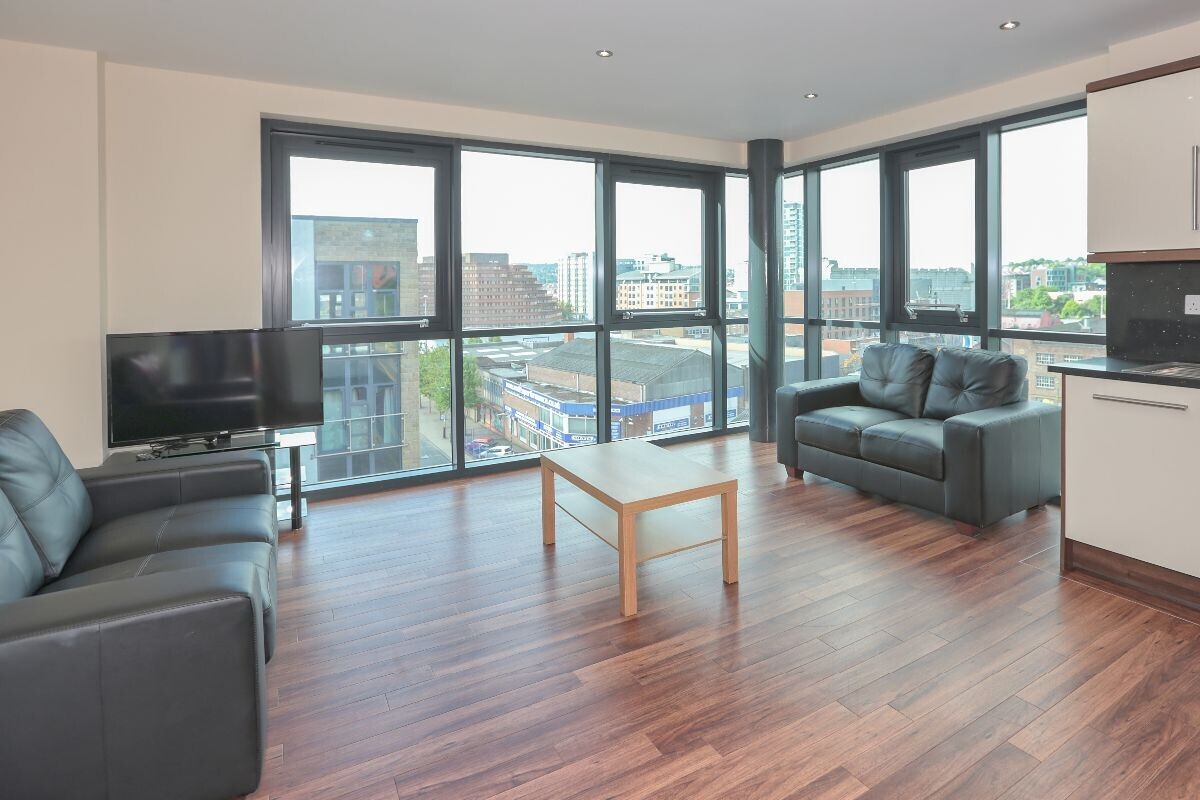 3 bedroom apartment for rent Devonshire Point, Sheffield, S1 4JP UniHomes