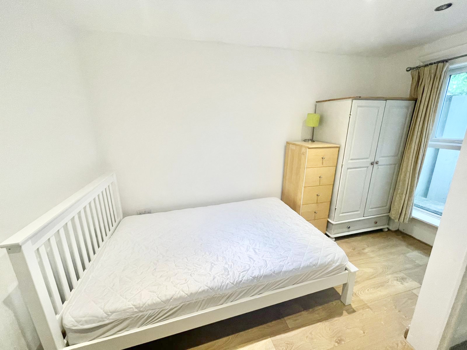 3 bedroom apartment for rent Wells Road, Bath, BA2 3AP UniHomes