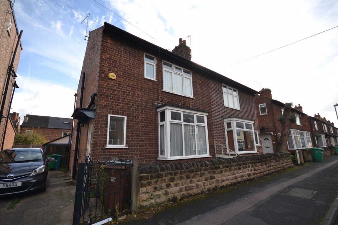 3 bedroom house for rent Ednaston Road, Nottingham, NG7 2JF UniHomes