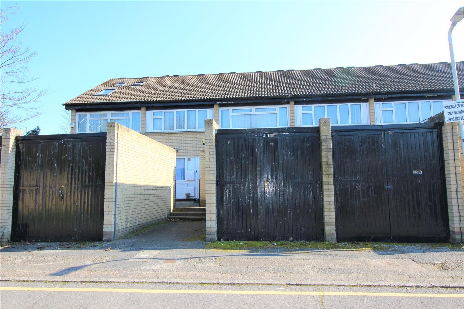 3 bedroom house for rent Barchester Close, London, UB8 2JZ UniHomes