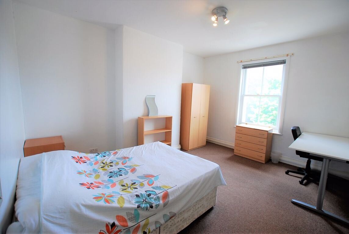 4 bedroom apartment for rent Glossop Road, Sheffield, S10 2QA UniHomes