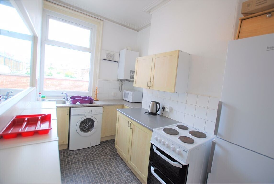 4 bedroom apartment for rent Glossop Road, Sheffield, S10 2QA UniHomes