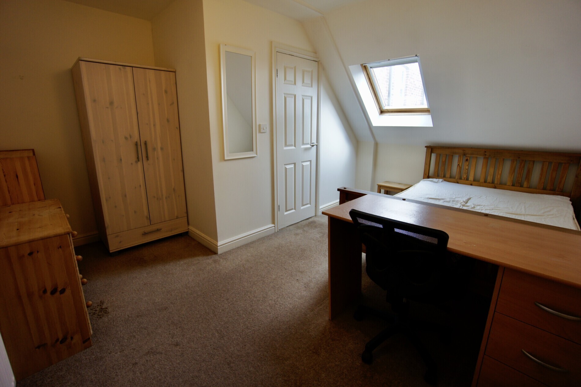 4 bedroom apartment for rent Glossop Road, Sheffield, S10 2QE UniHomes