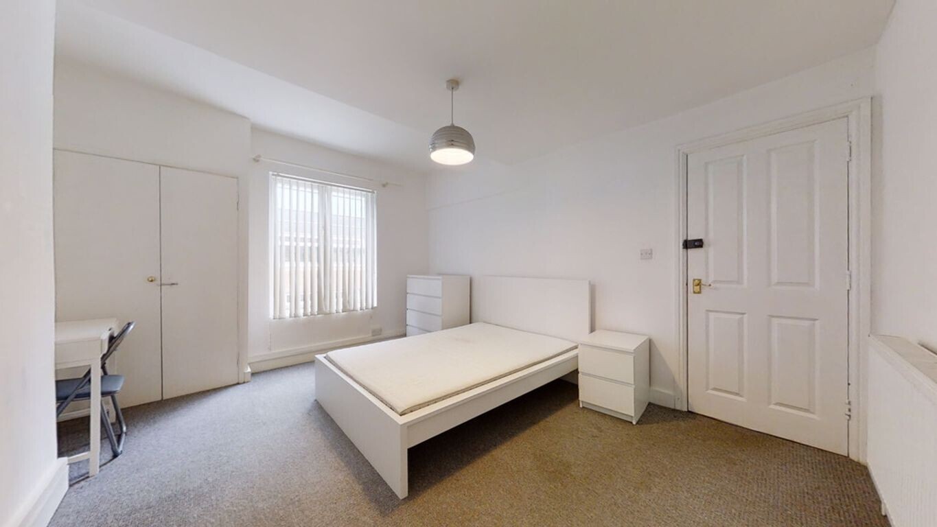 4 bedroom apartment for rent Arundel Street, Sheffield, S1 2NU UniHomes