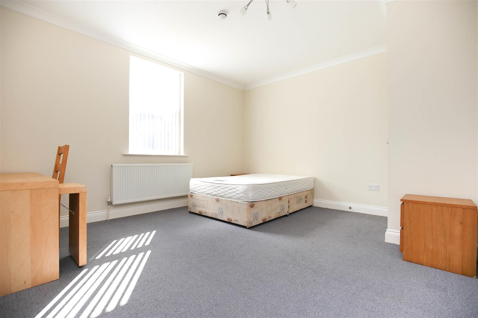 4 bedroom apartment for rent Heaton Road, Newcastle, NE6 1SB UniHomes