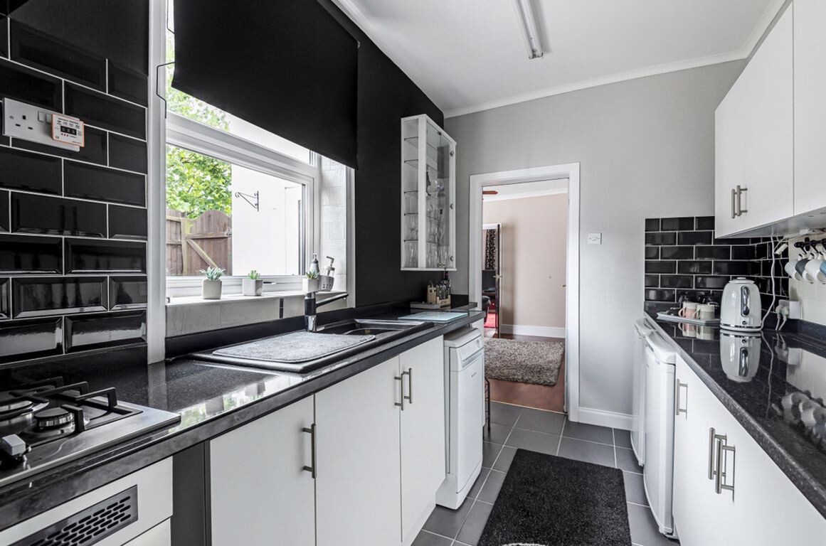 4 bedroom house for rent City Road, Nottingham, NG9 2LQ UniHomes