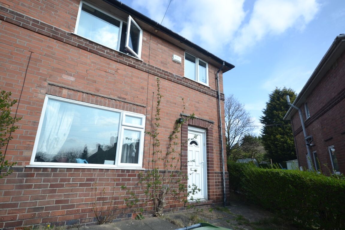 4 bedroom house for rent Burrows Crescent, Nottingham, NG9 2QX UniHomes