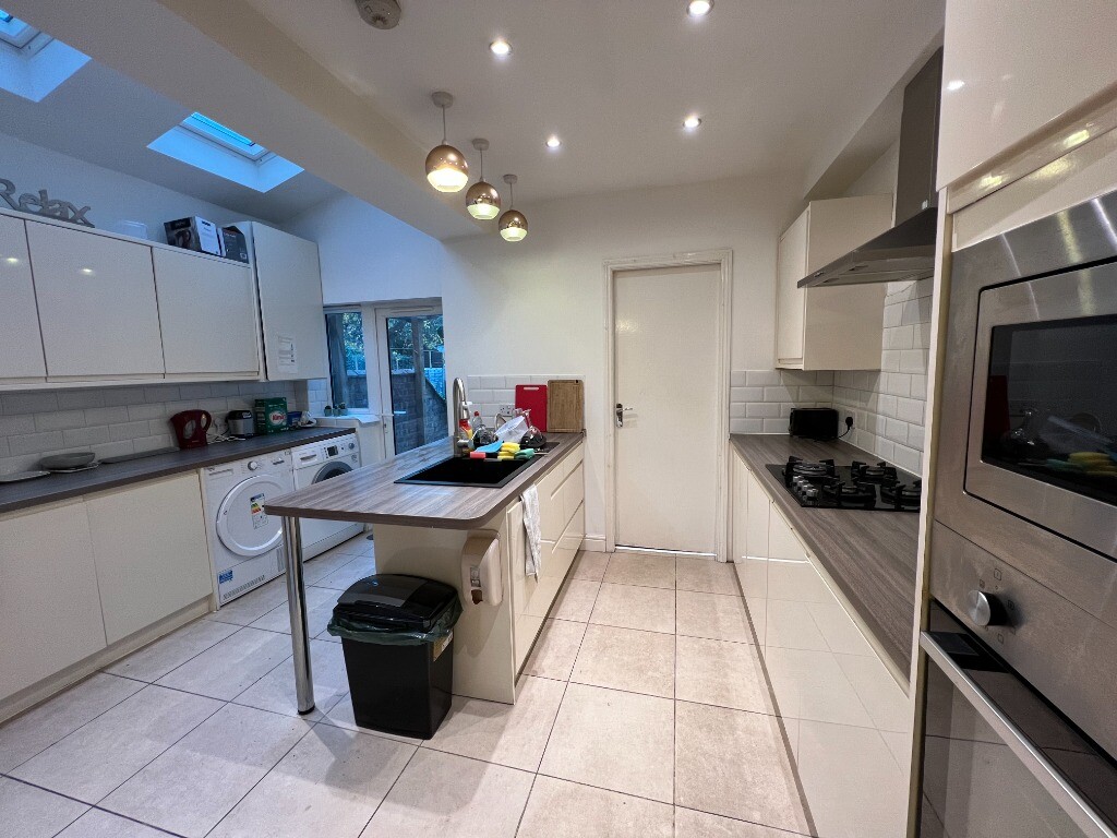 5 bedroom house for rent Cowper Street,, Northampton, NN1 3QR UniHomes