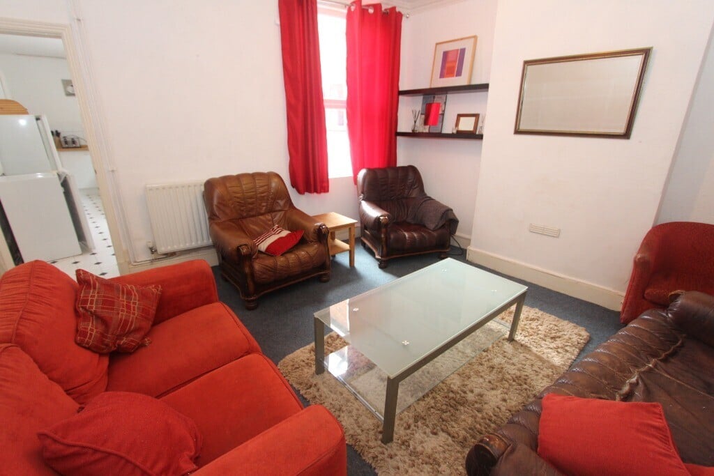 4 Bedroom House For Rent Howard Road, Clarendon Park, Leicester, LE2 ...