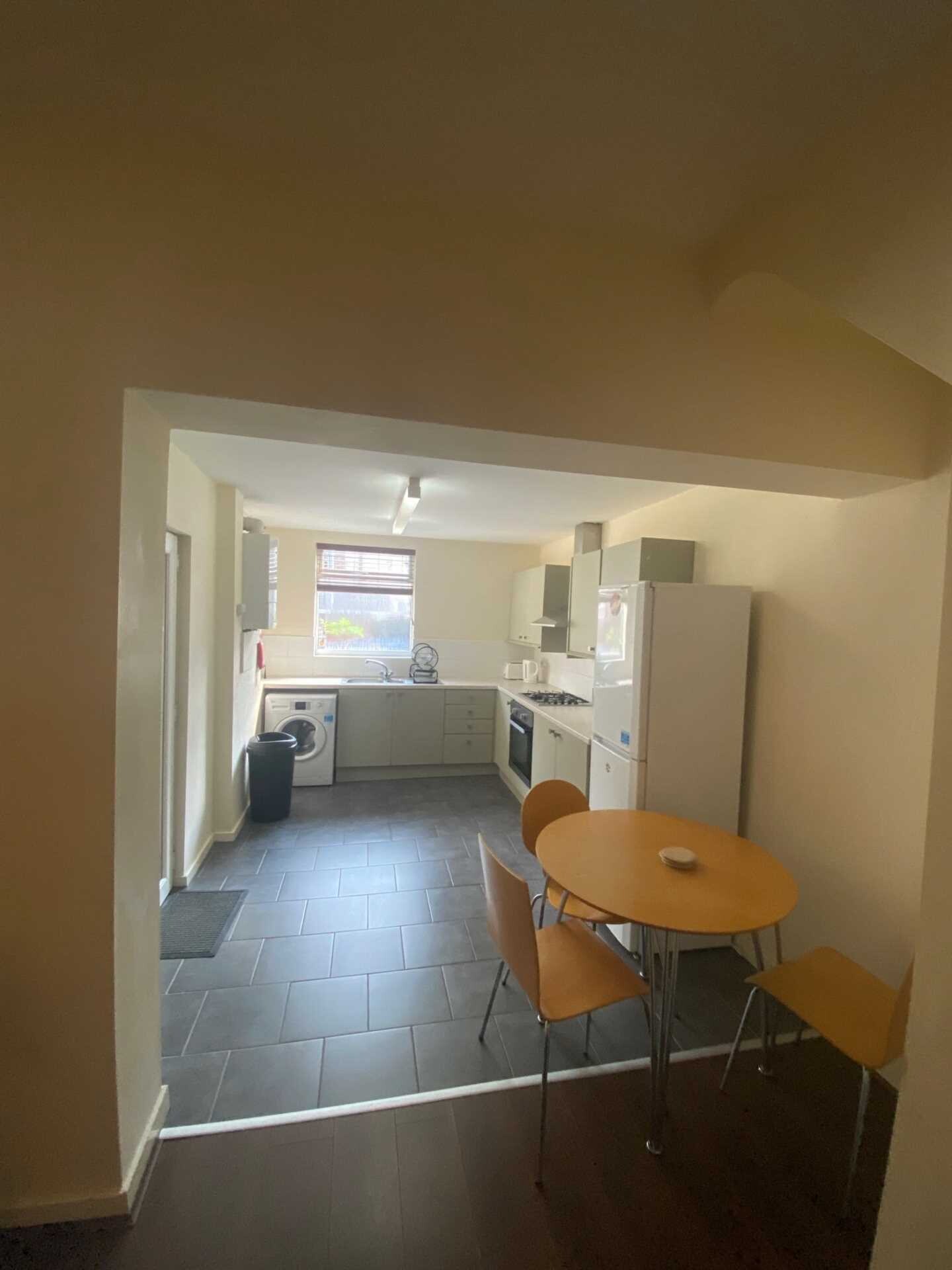 4 bedroom house for rent Moseley Road, Manchester, M14 6PB UniHomes