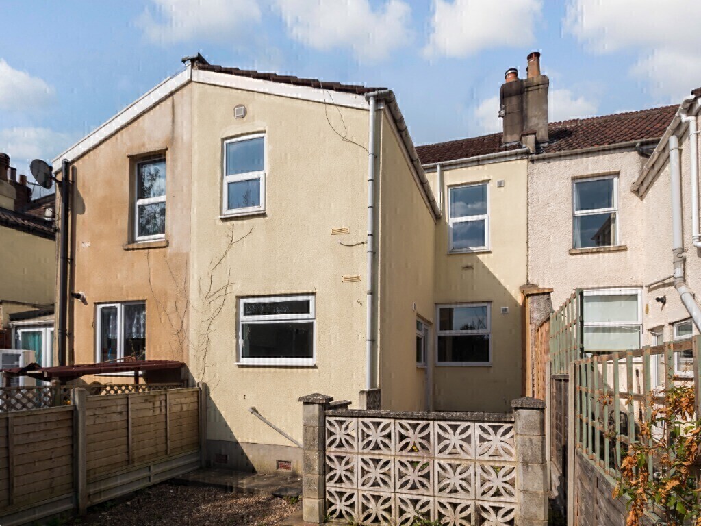 4 bedroom house for rent Tyndale Avenue Fishponds, Bristol, BS16 3SJ