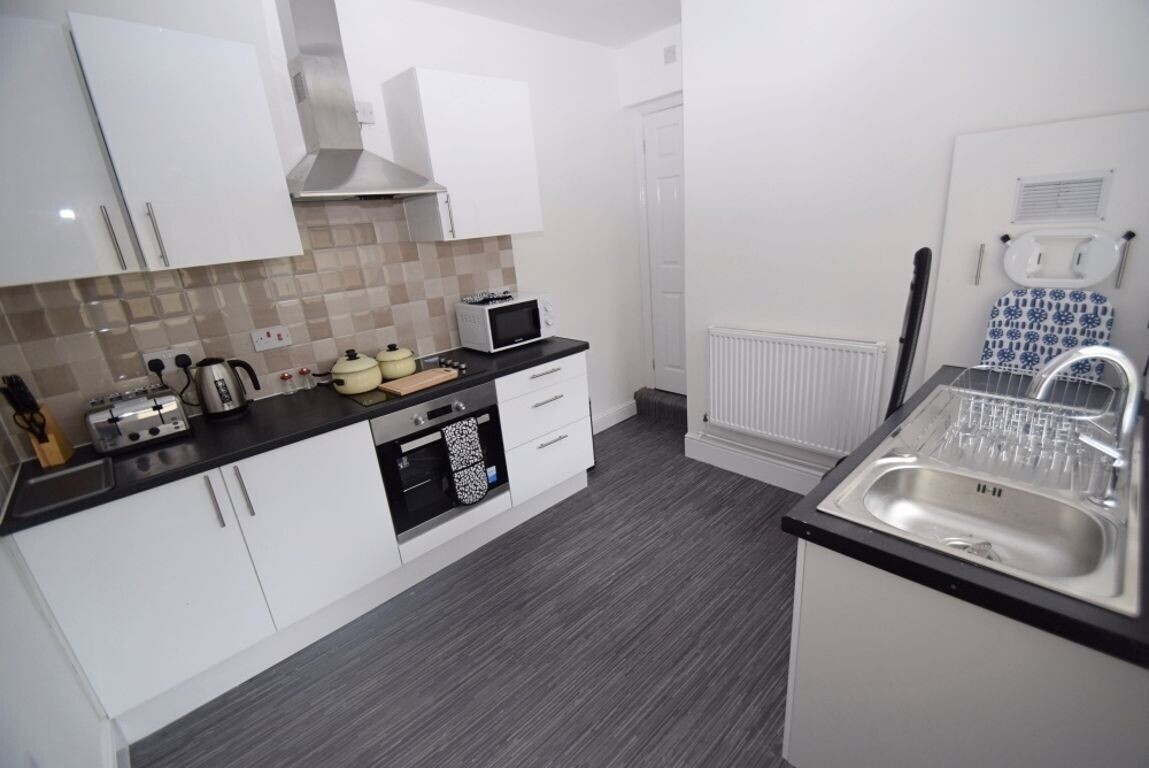 4 bedroom house for rent Norfolk Street, StokeonTrent, ST1 4PB UniHomes