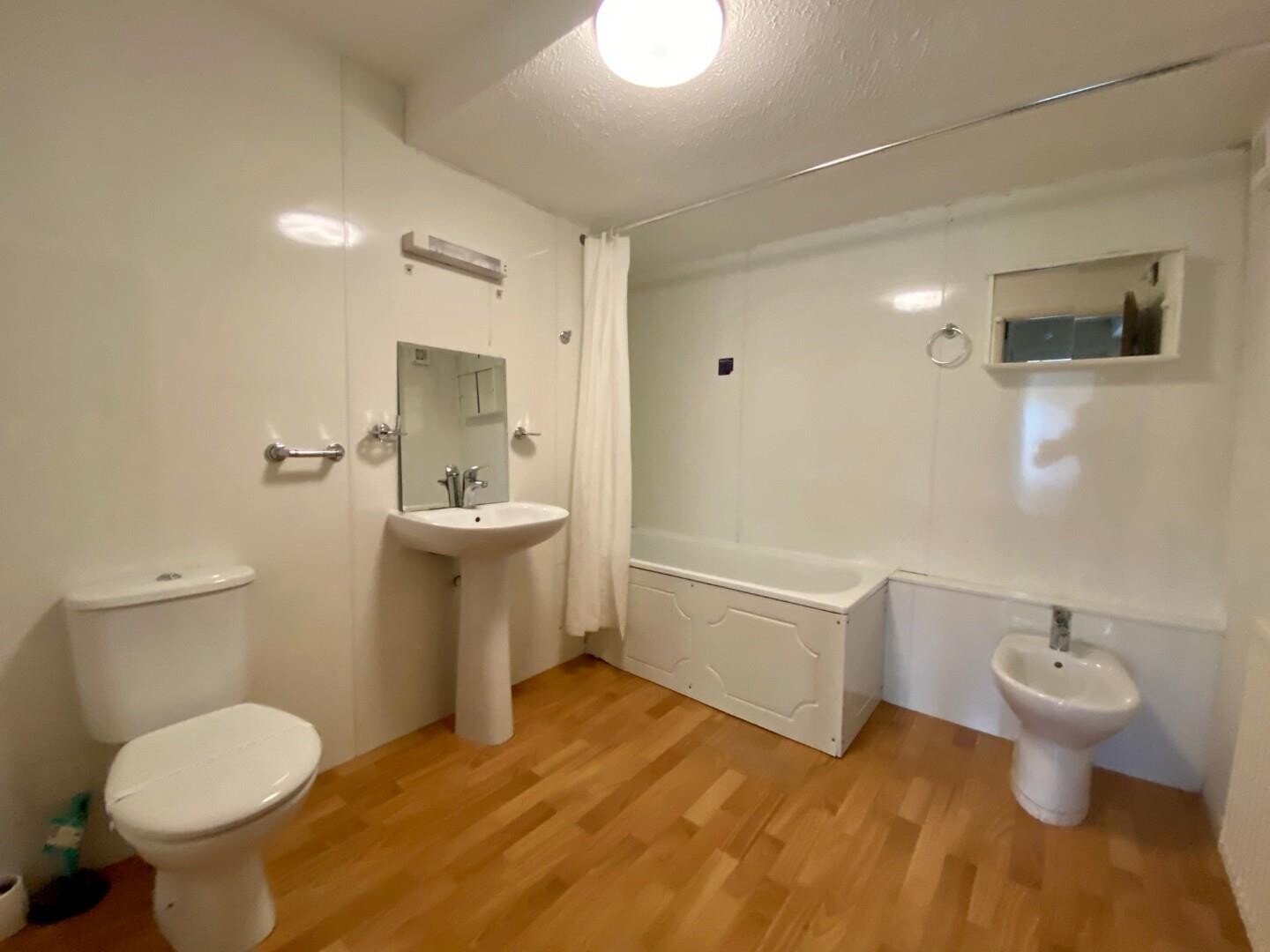 4 bedroom house for rent Calton Gardens, Bath, BA2 4QG UniHomes