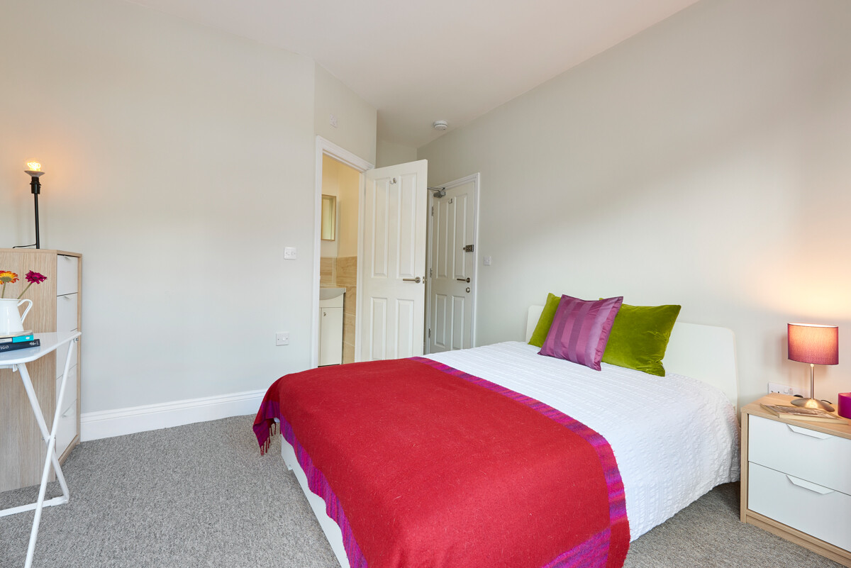 5 bedroom house for rent Churchill Road, Bristol, BS4 3RW UniHomes