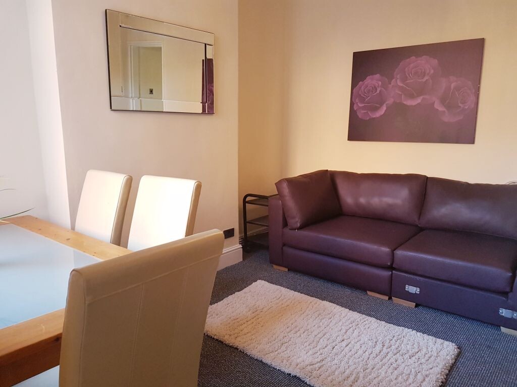 5 bedroom house for rent Knighton Fields Road East, Leicester, LE2 6DP