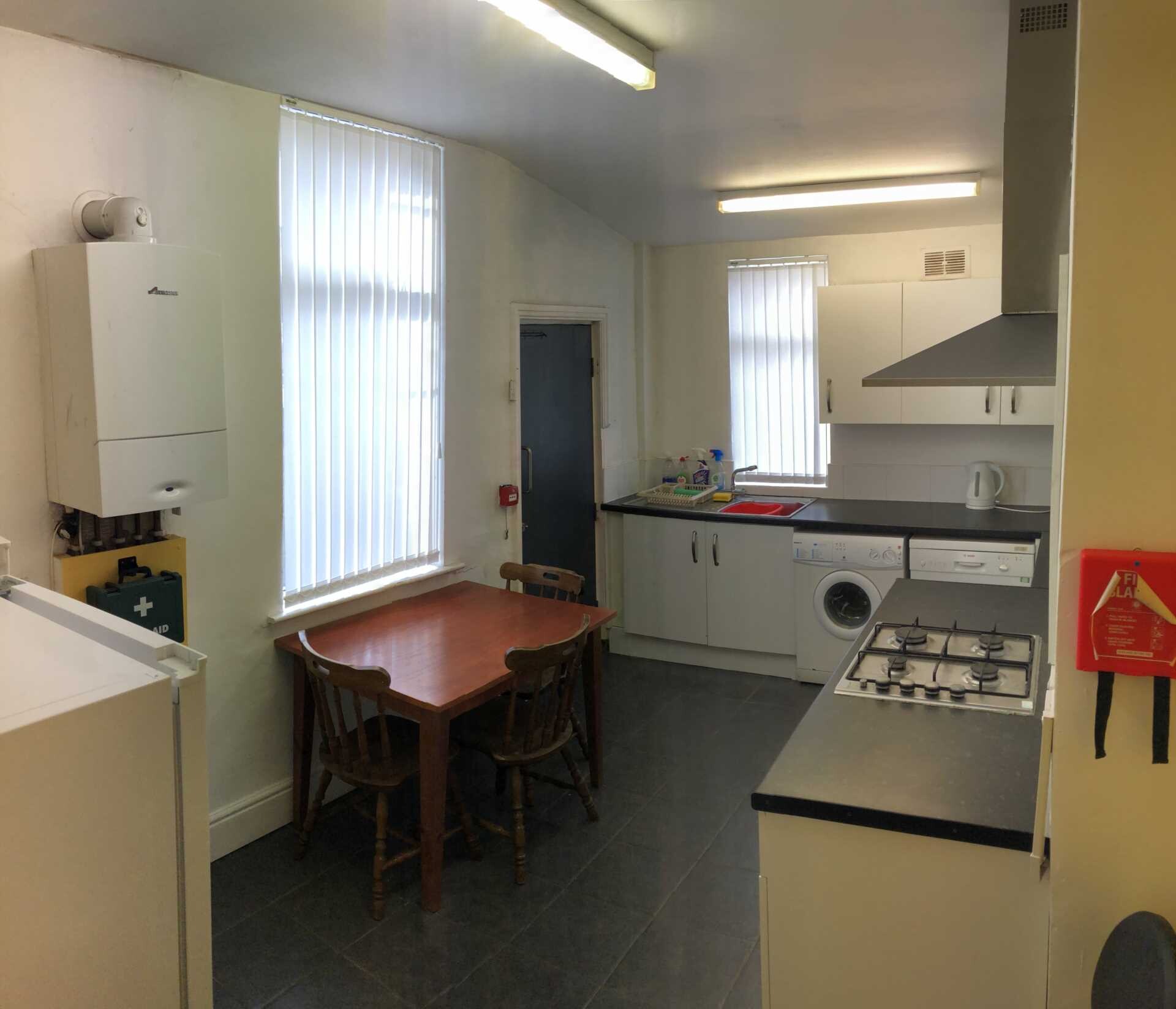 5 bedroom house for rent Platt Lane, Manchester, M14 7DE UniHomes