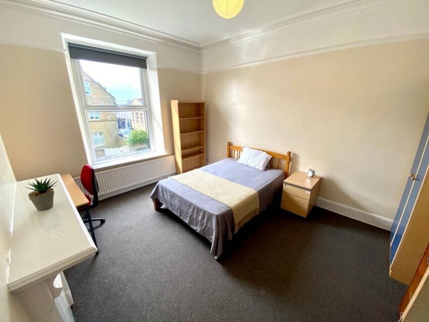 6 bedroom house for rent Beech Hill Road, Sheffield, S10 2SB UniHomes