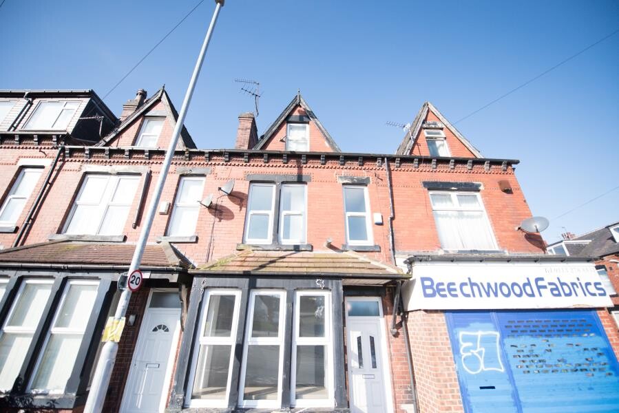 6 bedroom house for rent Beechwood Crescent, Leeds, LS4 2LL UniHomes