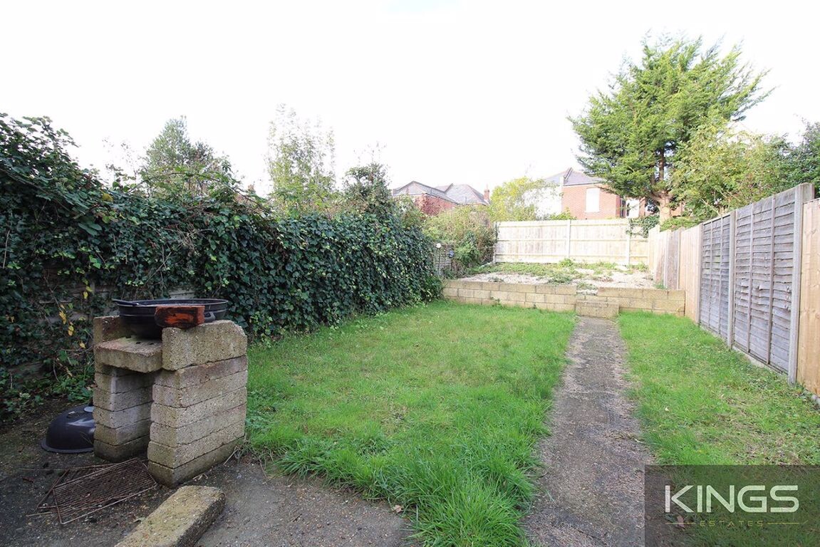 6 bedroom house for rent Holyrood Avenue, Southampton, SO17 1SH UniHomes