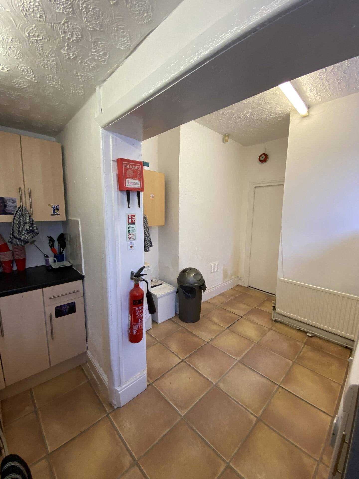 6 bedroom house for rent Furness Road, Manchester, M14 6LX UniHomes