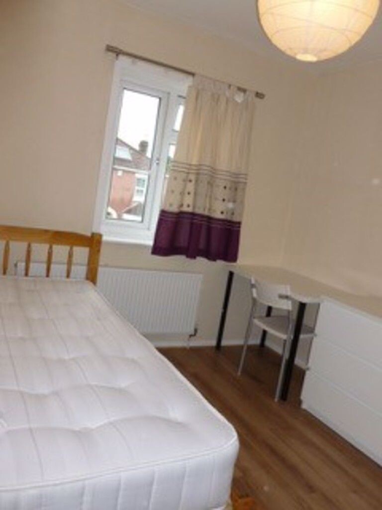 6 bedroom house for rent Mayfield Road, Southampton, SO17 3SW UniHomes