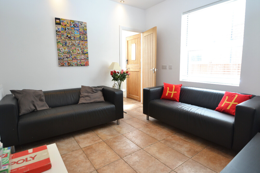 6 bedroom house for rent Wilford Lane, Nottingham, NG2 7QZ UniHomes