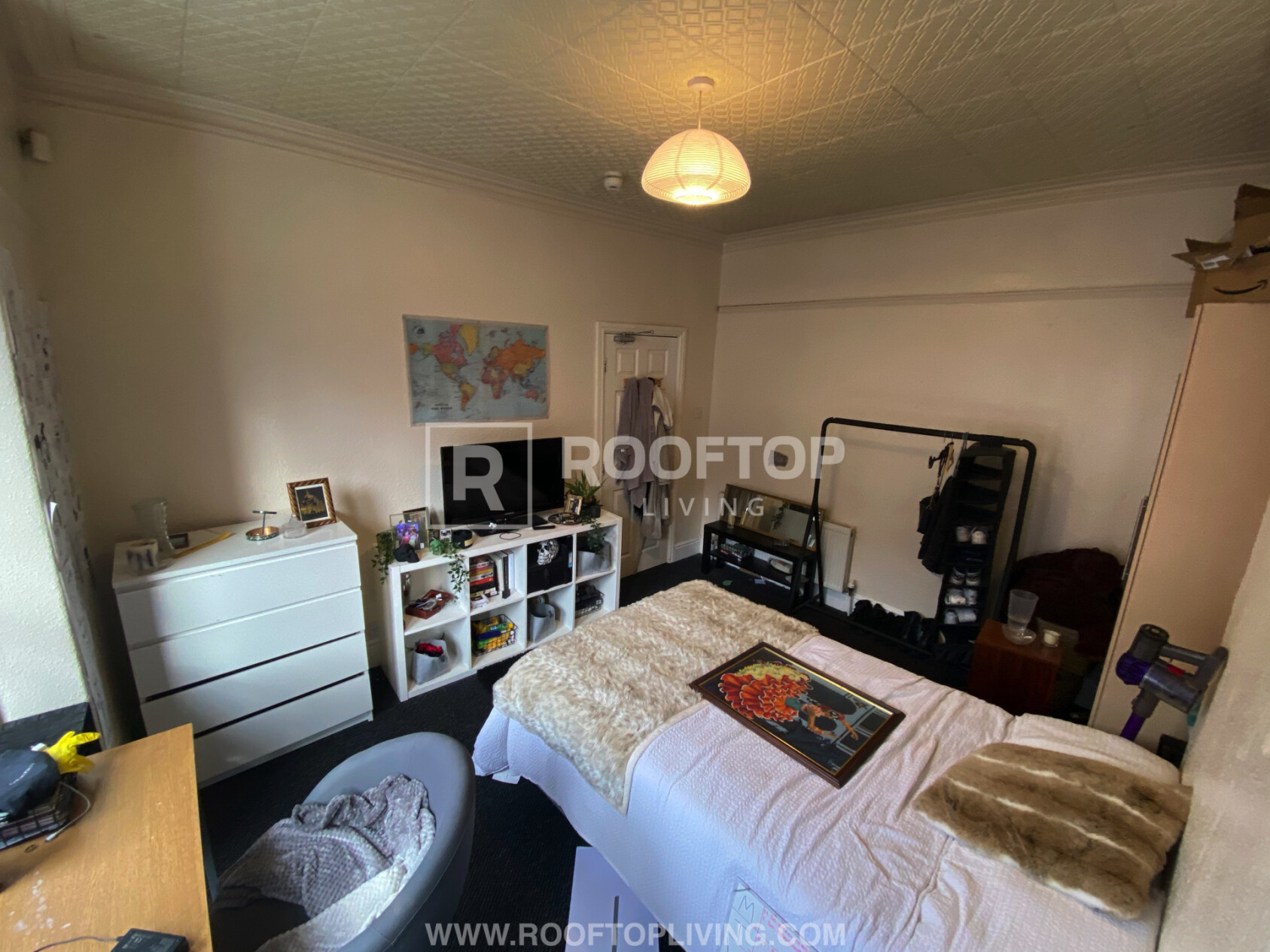 8 bedroom house for rent Hessle Place, Leeds, LS6 1EU UniHomes 8 bedroom house for rent Hessle Place, Leeds, LS6 1EU UniHomes