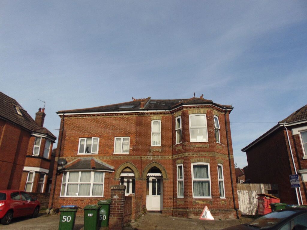 8 bedroom house for rent Alma Road, Southampton, SO14 6UP UniHomes